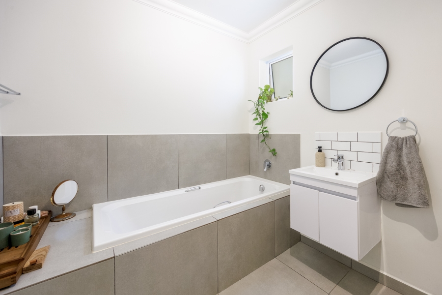 2 Bedroom Property for Sale in Langeberg Ridge Western Cape
